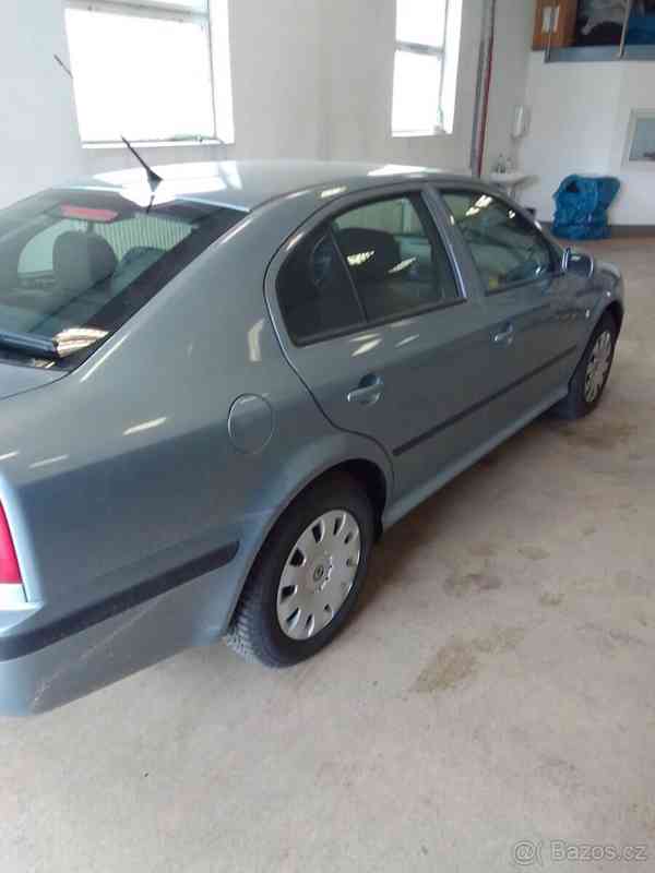 Škoda Octavia 1,6 MPI 75kW - foto 6
