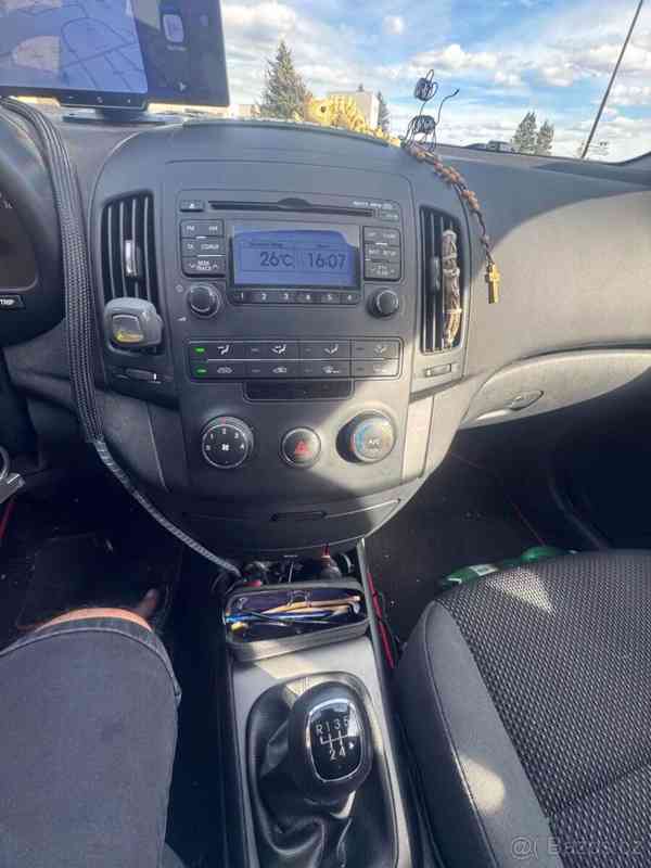 Hyundai i30 1,4   CW - foto 15
