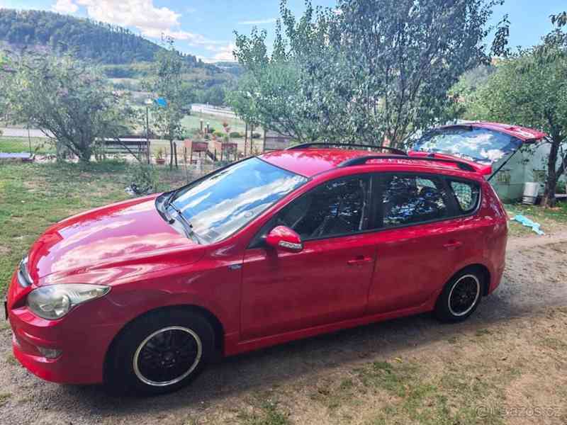 Hyundai i30 1,4   CW - foto 8