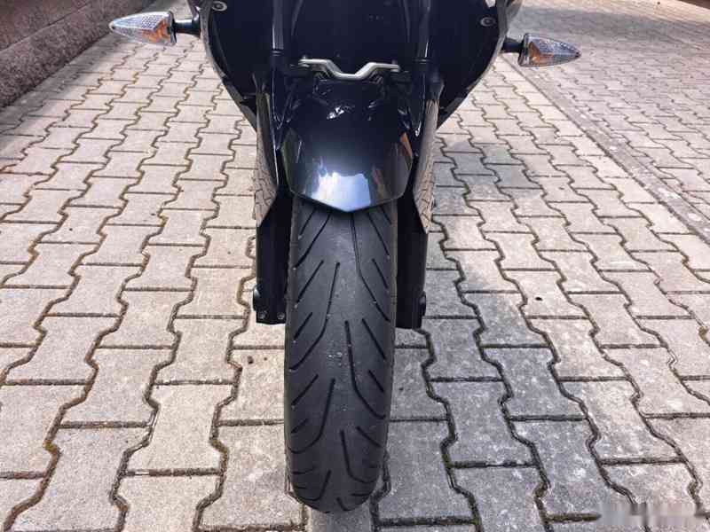 BMW F 800 GT - ABS, ESA, INFO, ASC, VYHŘÍVANÉ RUKOJETI 107.0 - foto 4