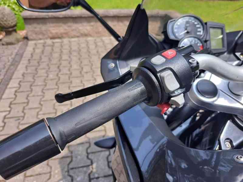 BMW F 800 GT - ABS, ESA, INFO, ASC, VYHŘÍVANÉ RUKOJETI 107.0 - foto 12