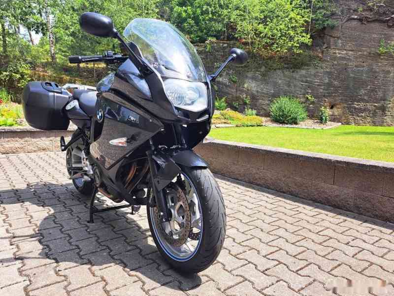 BMW F 800 GT - ABS, ESA, INFO, ASC, VYHŘÍVANÉ RUKOJETI 107.0 - foto 18