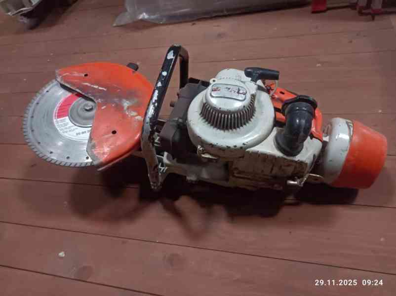 Prodám benzínovou rozbrušovací pilu STIHL TS 350 - foto 3