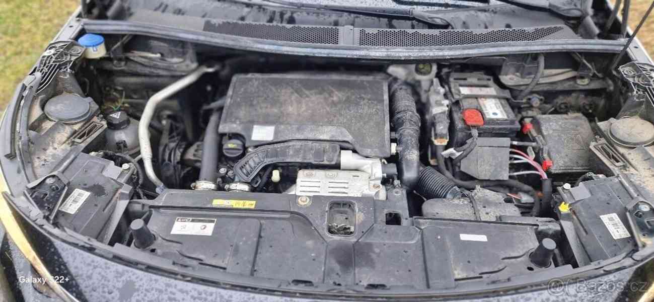 Peugeot 5008 1,2 - foto 7