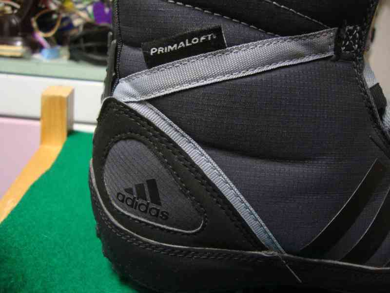 Zimní dámské boty Adidas LIBRIA WINTER BOOT CP PL W vel. 37 - foto 4