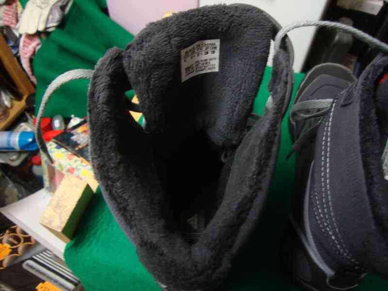 Zimní dámské boty Adidas LIBRIA WINTER BOOT CP PL W vel. 37 - foto 13