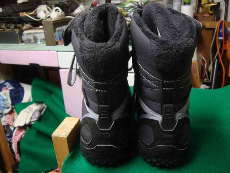 Zimní dámské boty Adidas LIBRIA WINTER BOOT CP PL W vel. 37 - foto 5