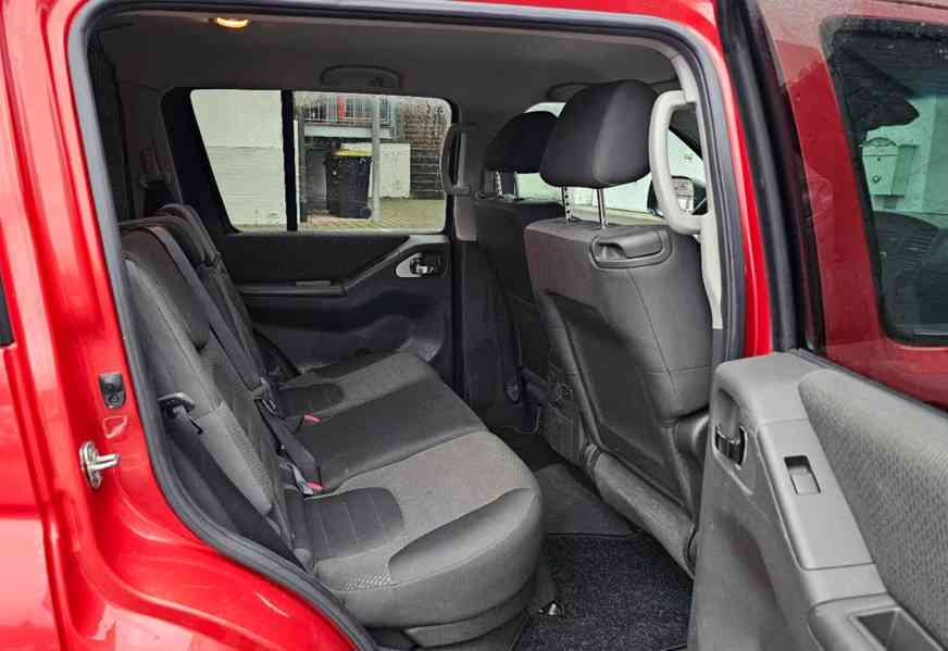 Nissan Pathfinder 2.5 dCi SE 140kw - foto 14