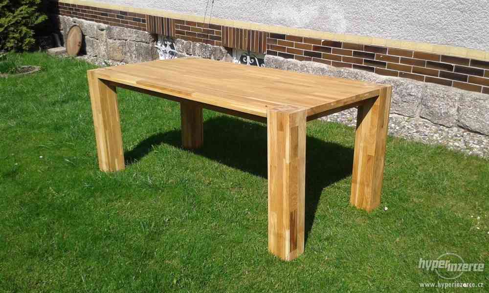 Masivní dubový jídelní stůl - - foto 2
