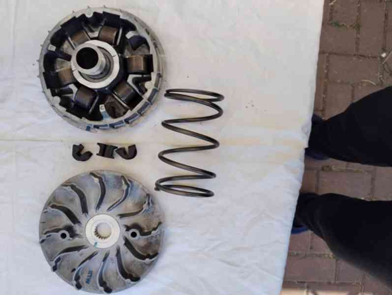Honda Forza 300 orig.SET kompl variátor polořemenice,pružina - foto 21