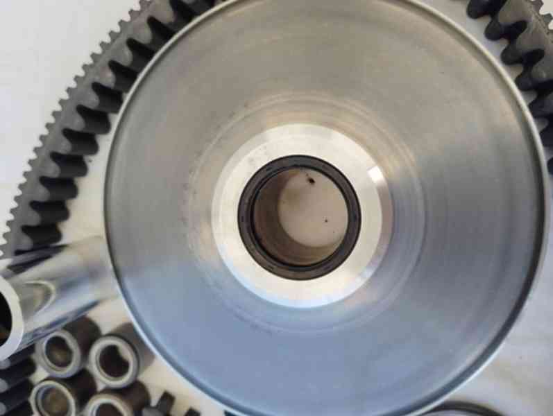 Honda Forza 300 orig.SET kompl variátor polořemenice,pružina - foto 19