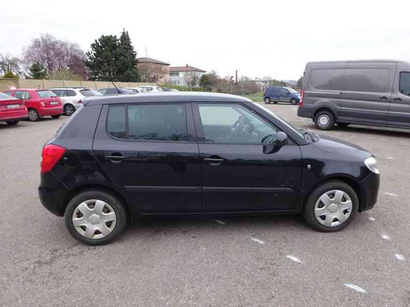 Škoda Fabia 1.4i 16V Combi r.v.2010 (63 kw) stk:5/2028 - foto 3