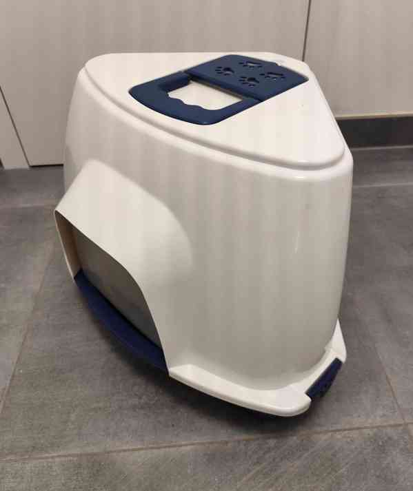 Rohová toaleta Cat Jumbo s krytem a dvířky - foto 3