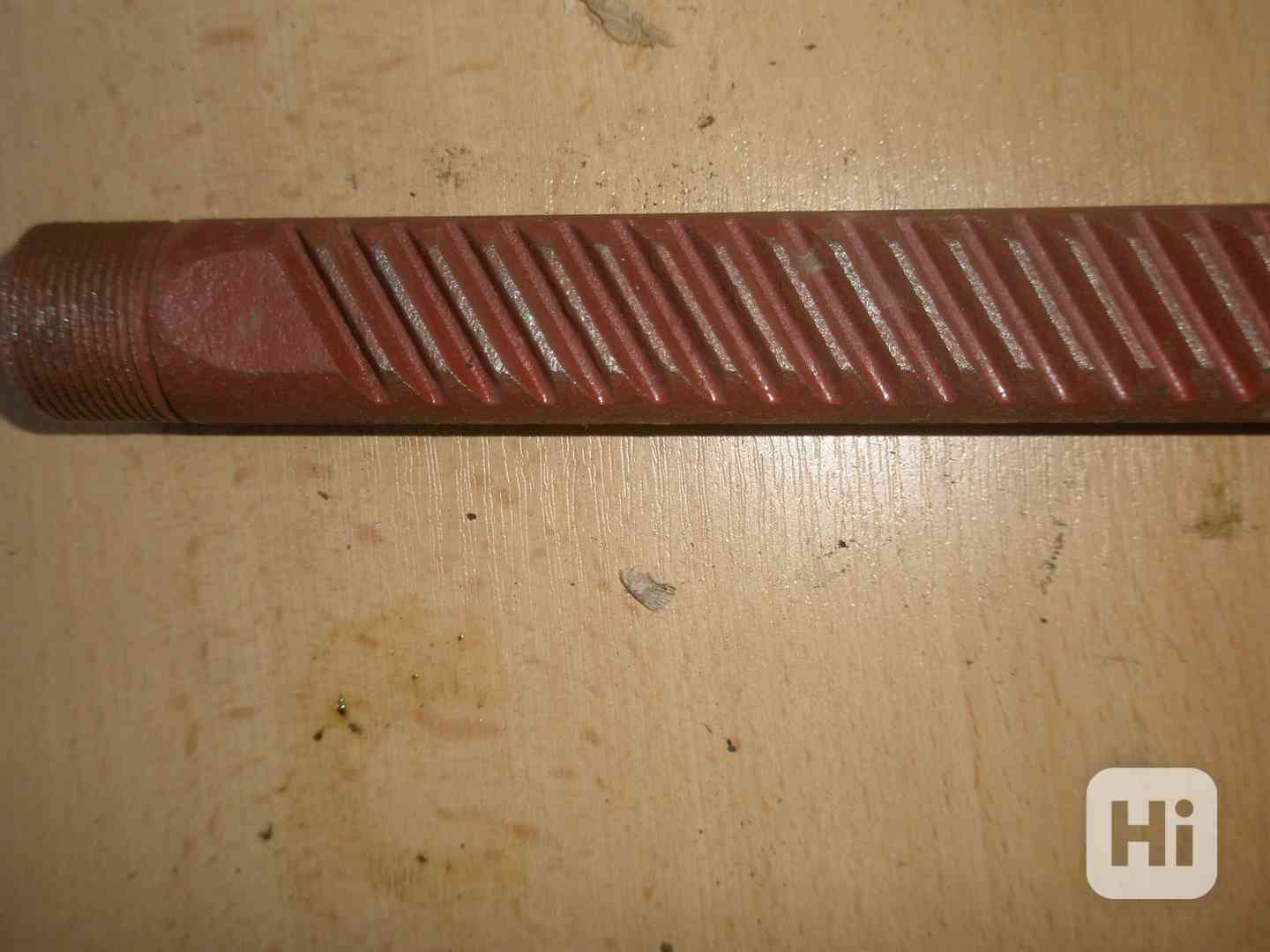 Hřebenová tyč T 97 - foto 1