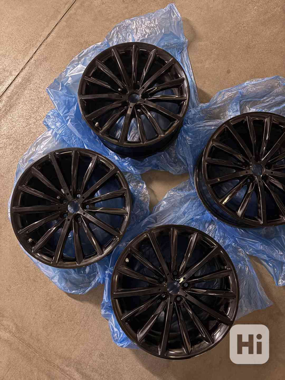 Zánovní 19" originální sada BMW Styling 633 Black, vč. TPMS - foto 1