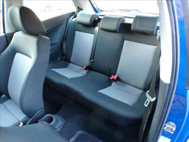 Volkswagen Polo 1,2 12V TREND - foto 9