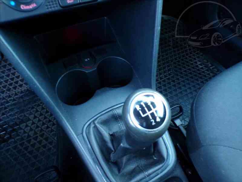 Volkswagen Polo 1,2 12V TREND - foto 7