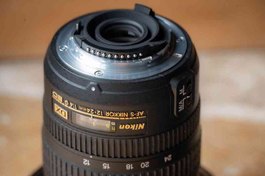 Nikon 12-24mm DX AF-S Nikkor 1:4 G ED - foto 8