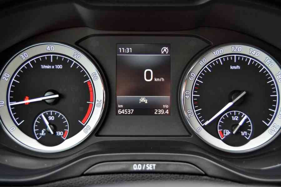 Škoda Karoq 1.5 TSI 110kW ACT Ambition - foto 9