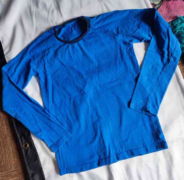 Dětské modré tričko, vel. 158-164 - foto 2