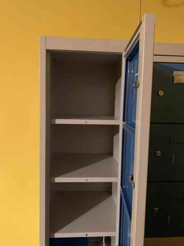 Kovové šatní skříňky / boxy na klíč – Olomouc - foto 3