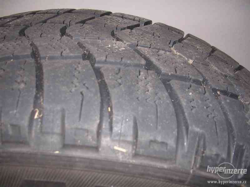 Zimní pneu Matador MP56 + plechové disky - foto 3