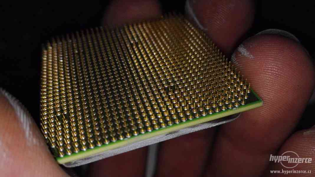 AMD Athlon 64 X2 4200+ - foto 3
