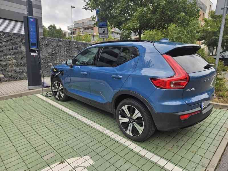 Volvo XC40 T4 FWD AUT PHEV, 8/2022 - foto 7
