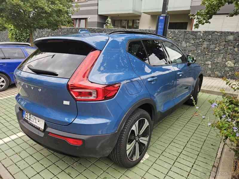 Volvo XC40 T4 FWD AUT PHEV, 8/2022 - foto 9