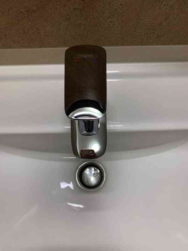 Sada umyvadlo Jika Cubito a umyvadlová baterie Hansgrohe - foto 6