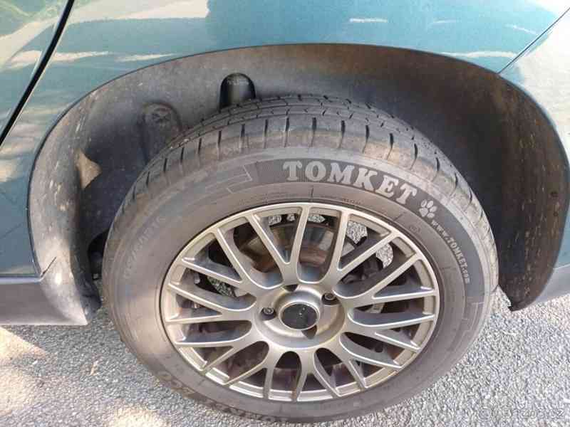 Peugeot 2008 1,2   2008 55 tis km - foto 14
