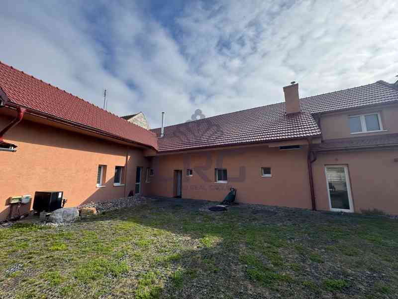 PRODEJ PŮVODNĚ DVOU RODINNÝCH DOMŮ V OBCI VÁŽANY U VYŠKOVA - foto 19