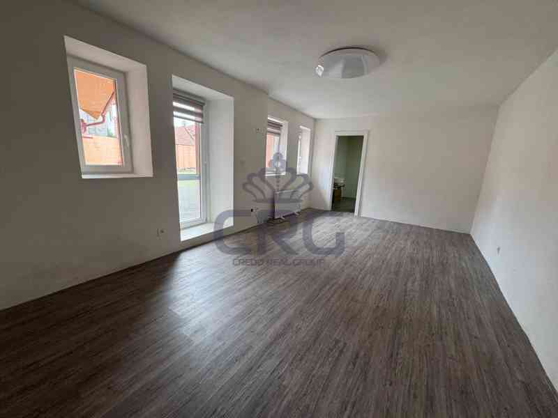 PRODEJ PŮVODNĚ DVOU RODINNÝCH DOMŮ V OBCI VÁŽANY U VYŠKOVA - foto 9