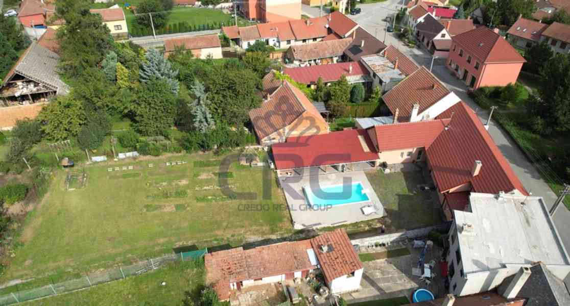 PRODEJ PŮVODNĚ DVOU RODINNÝCH DOMŮ V OBCI VÁŽANY U VYŠKOVA - foto 2