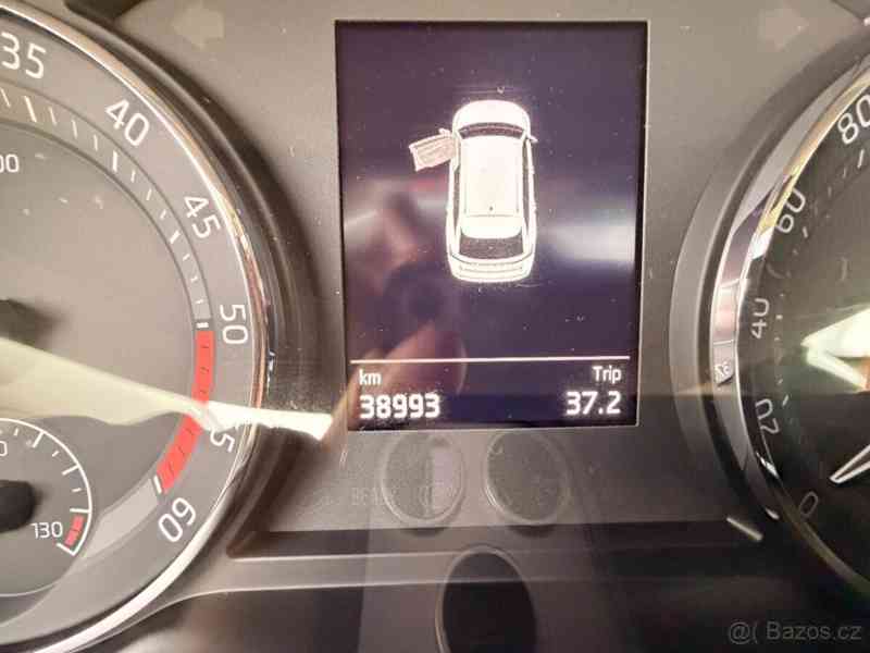 Škoda Octavia 2,0   TDI 85 kW | 2024 | 38 000 km - foto 3
