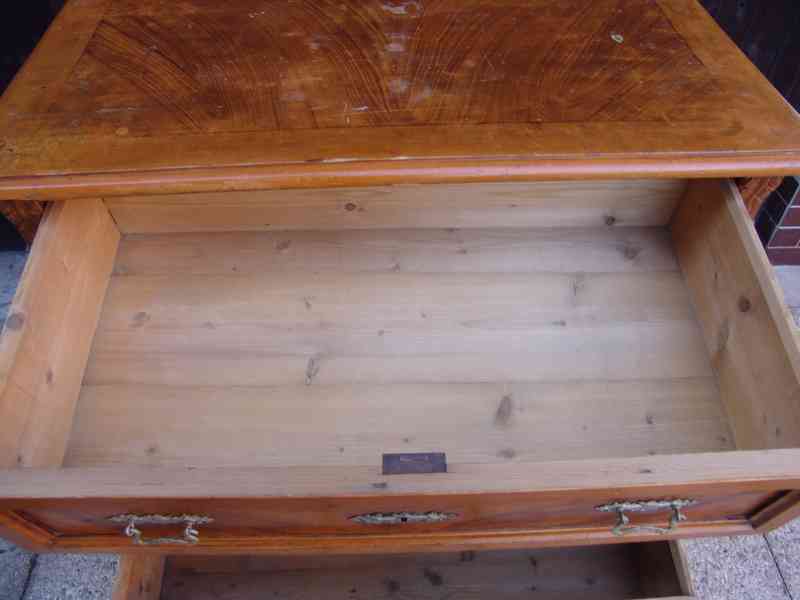 Starožitná, šuplíková komoda - foto 5