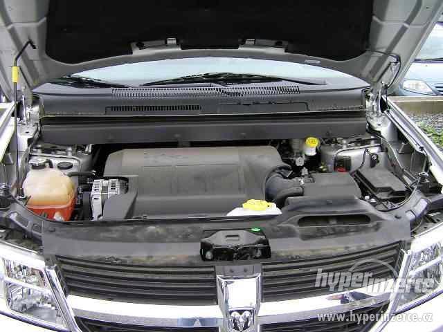 DODGE JOURNEY SXT, 3,5 L, V6 - NOVÉ VOZIDLO - foto 8