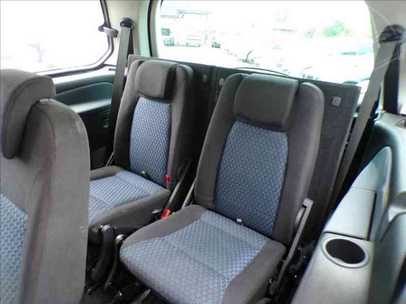 Ford Galaxy 1,8 TDCI 7 MÍST - foto 9