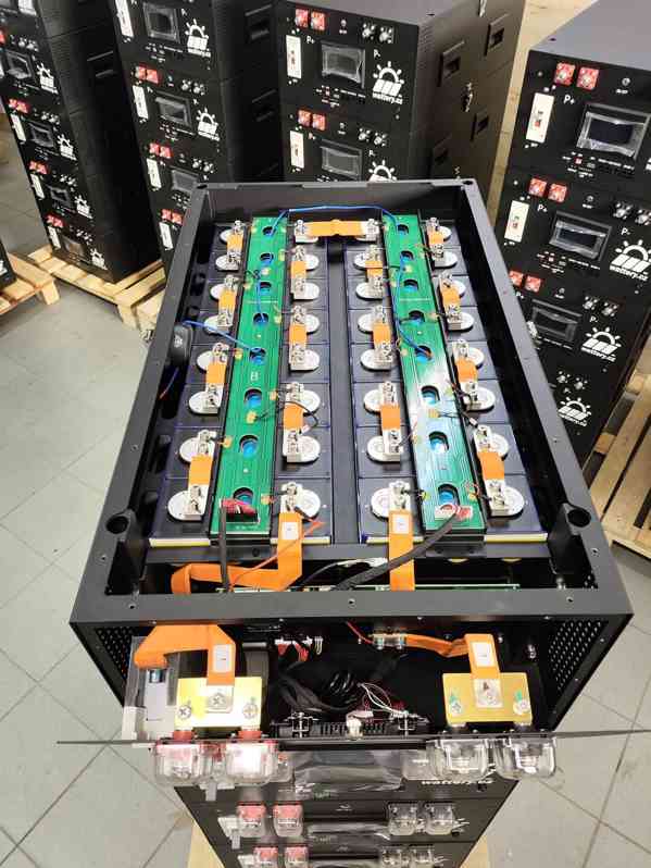 Baterie 16kWh LiFePO4 pro fotovoltaiku Wattery Premium  - foto 8