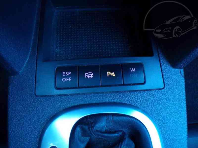 VW Touran 2,0 TDI 125 kW AUTOMAT,HIGLINE,TAŽNÉ ZAŘ. - foto 8