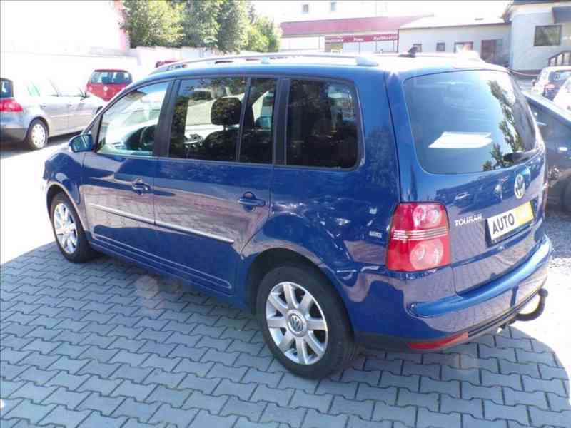 VW Touran 2,0 TDI 125 kW AUTOMAT,HIGLINE,TAŽNÉ ZAŘ. - foto 4