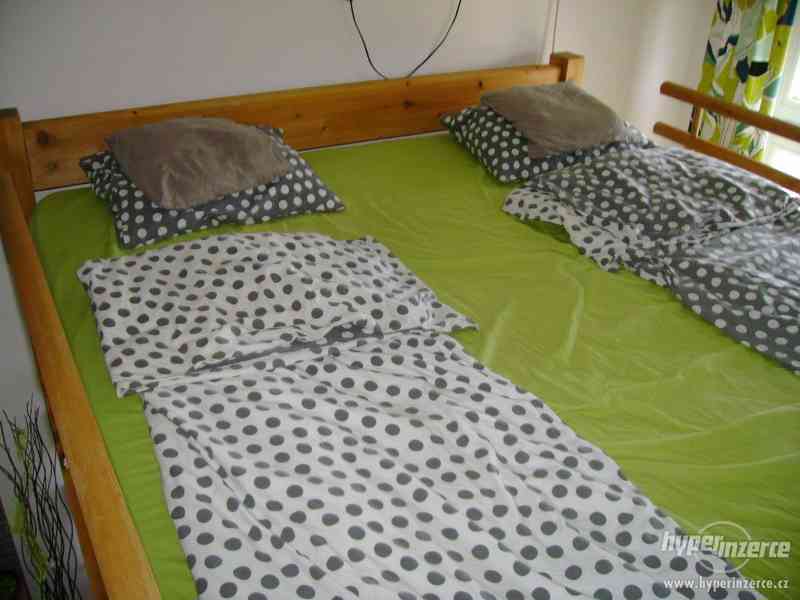 Velká patrová postel z masivu - foto 2