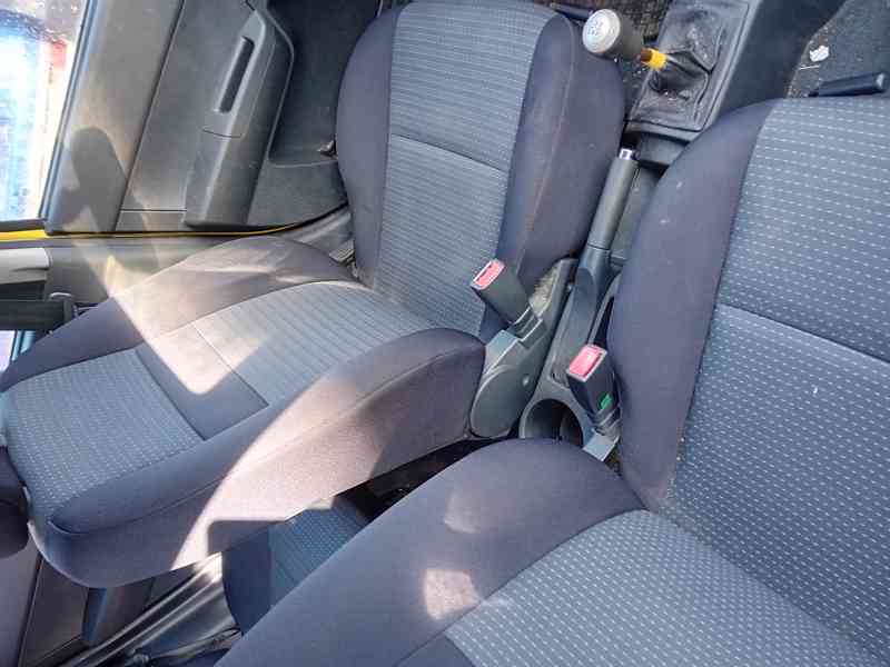 Prodám díly z Hyundai GETZ 1.1 48,5kW,2007,G4HG - foto 6