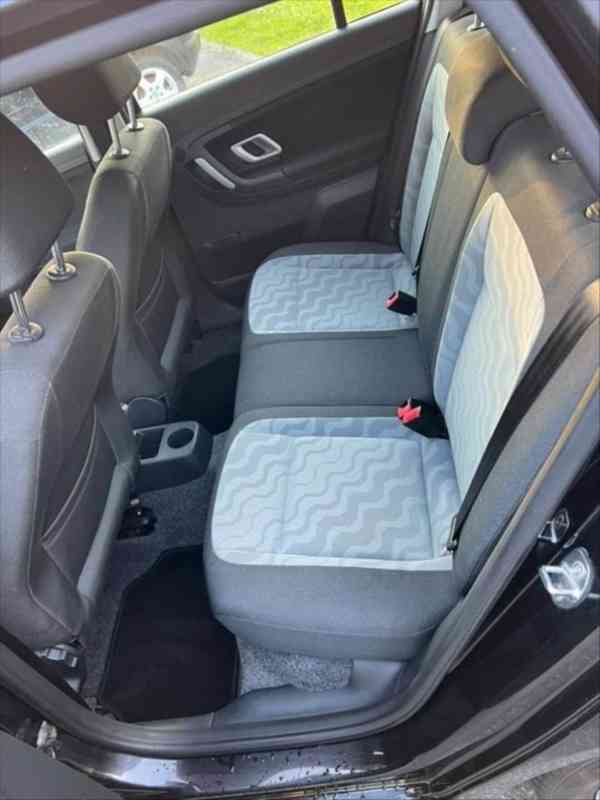 Škoda Fabia - foto 10