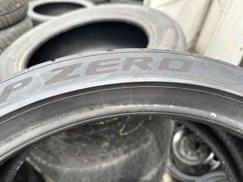 235-40-22” Pirelli DOT3621 - foto 2