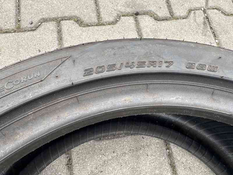 235-40-22” Pirelli DOT3621 - foto 4