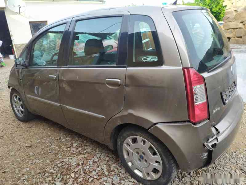 Fiat Idea 1.3JTD - r.v. 2006 rozprodám na ND .Pěkné sedačky - foto 3