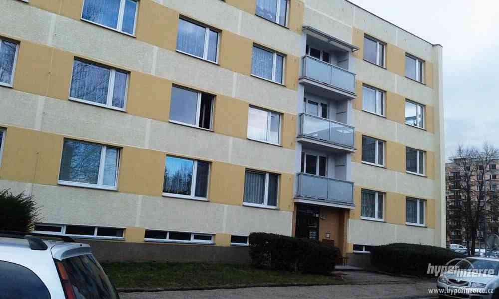 Pronájem bytu 3+1, Hradec Králové ul. Milady Horákové - foto 1