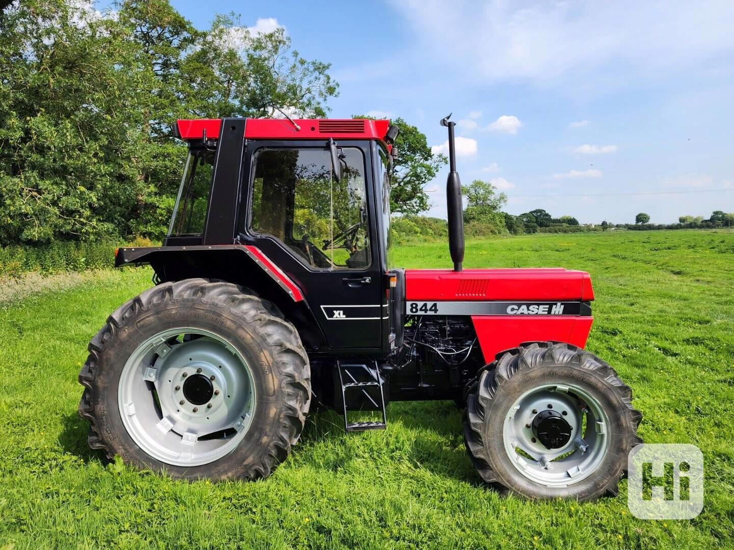 Traktor Case 4x4 - foto 1