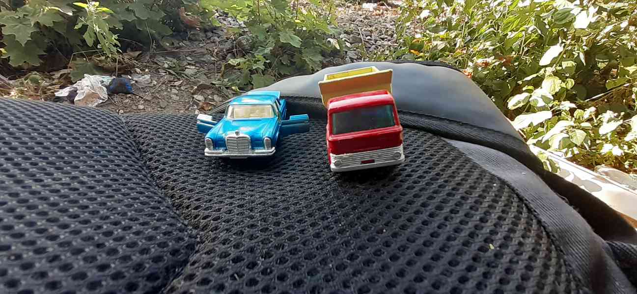 Autíčka značky Matchbox ze série 46 a 70 - foto 4